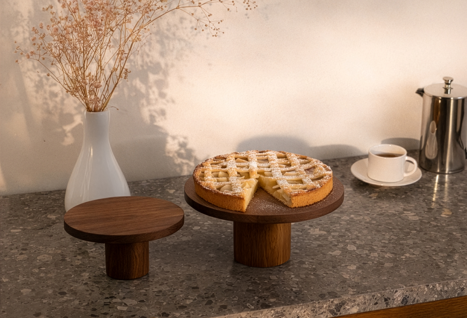 Cake stand