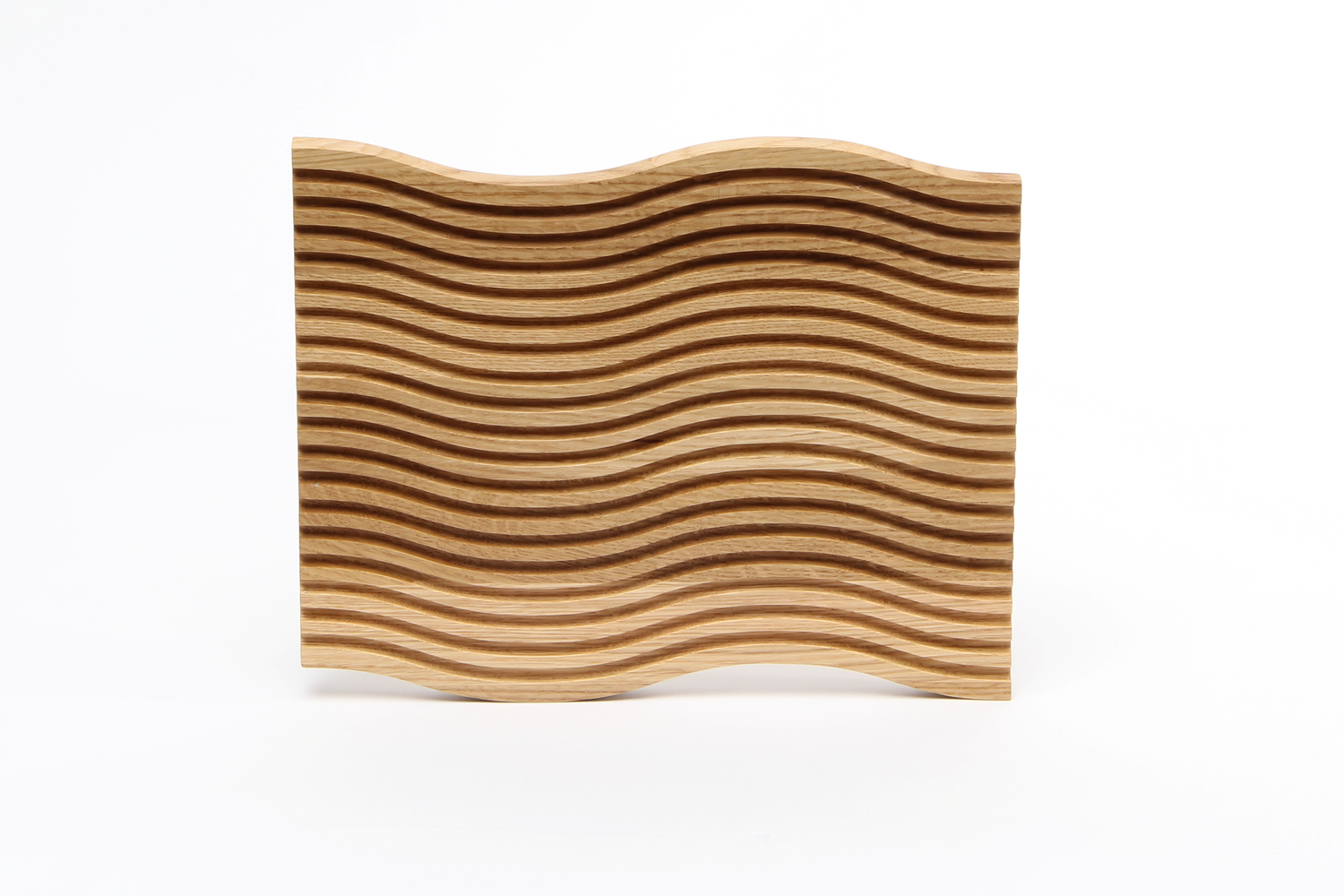 Wave serving board